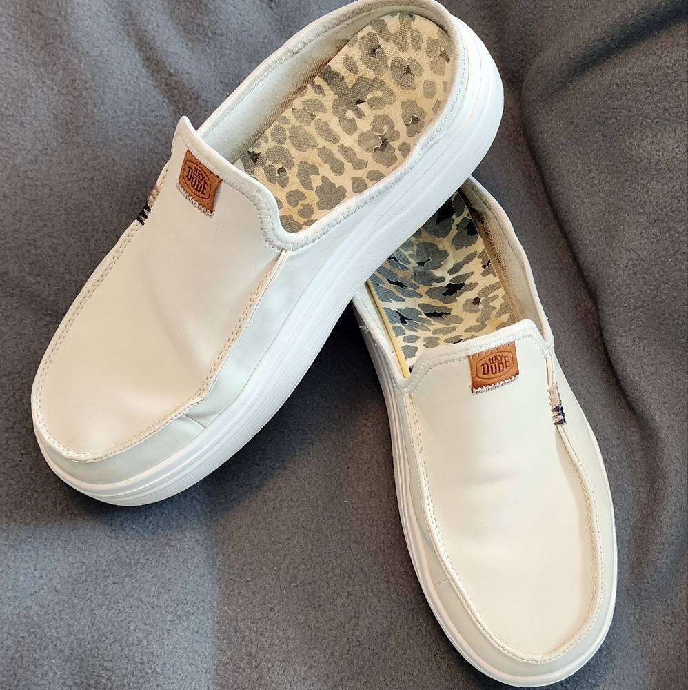 Hey Dude Women's Austin Lift Platform Mule - White Leather